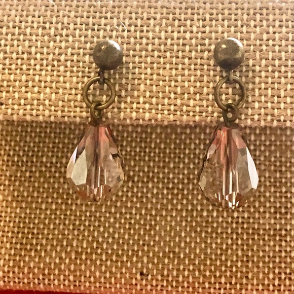 Grayling Earrings - Picture 2 of 9